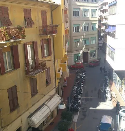 Centre Apartment *
